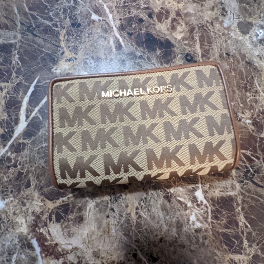 Small Mk wallet